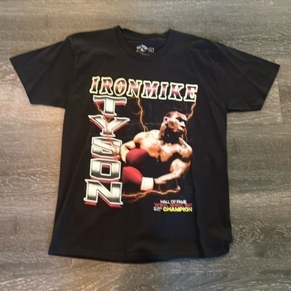 The Greatest - Mike Tyson champion Tee - Picture 1 of 4